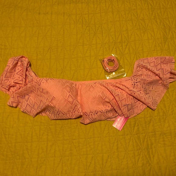 Xhilaration Other - Brand New - Xhilaration eyelet bandeau bikini top